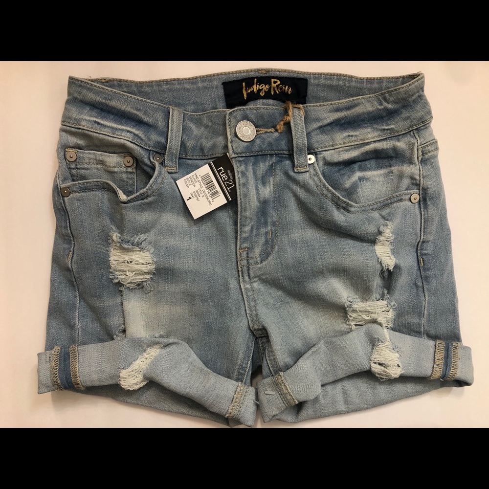 NWT Juniors Ripped Denim Shorts